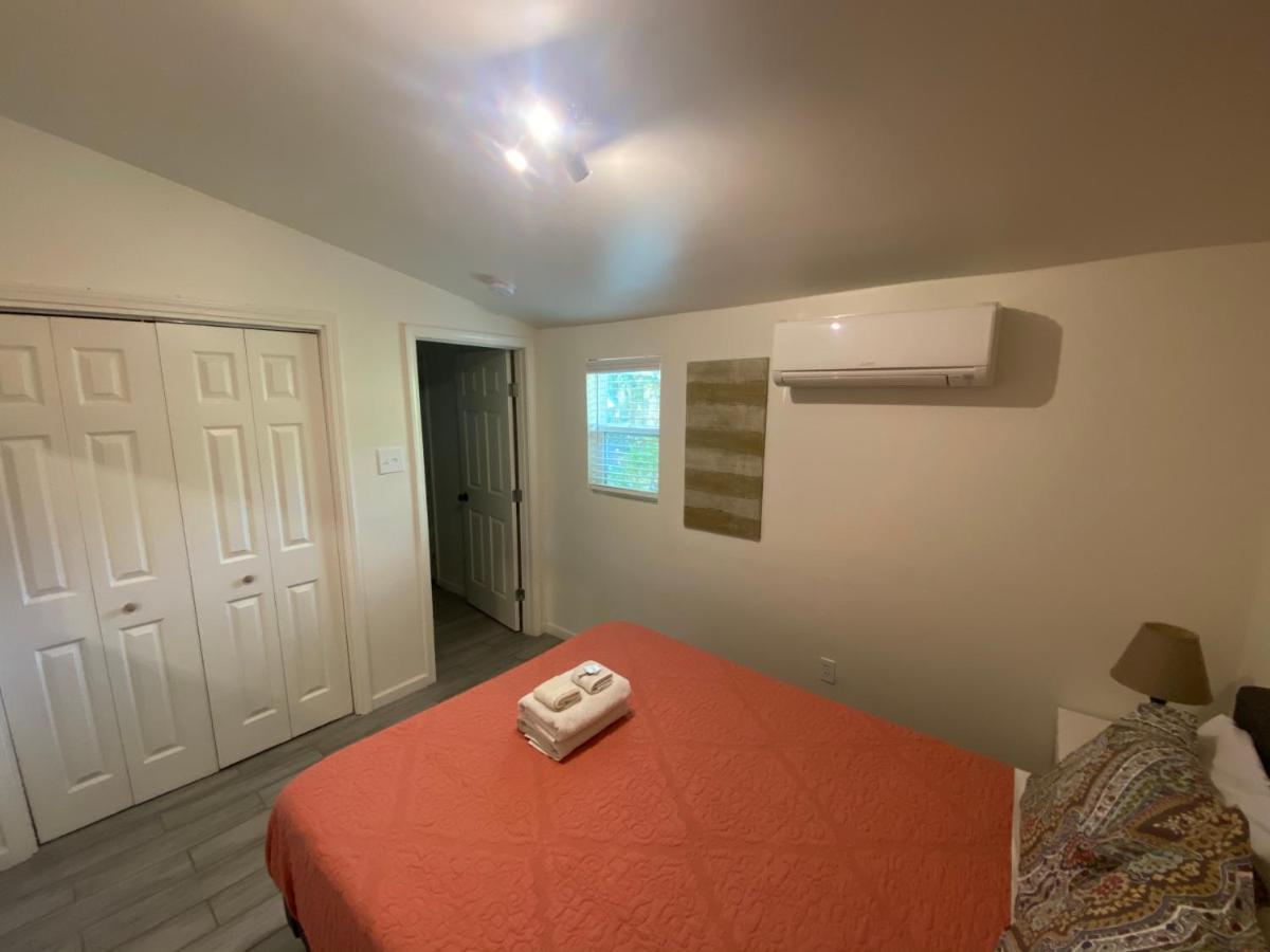 One Bedroom Apartment With Hot Tub 2 Blocks To Magazine Street New Orleans Bagian luar foto