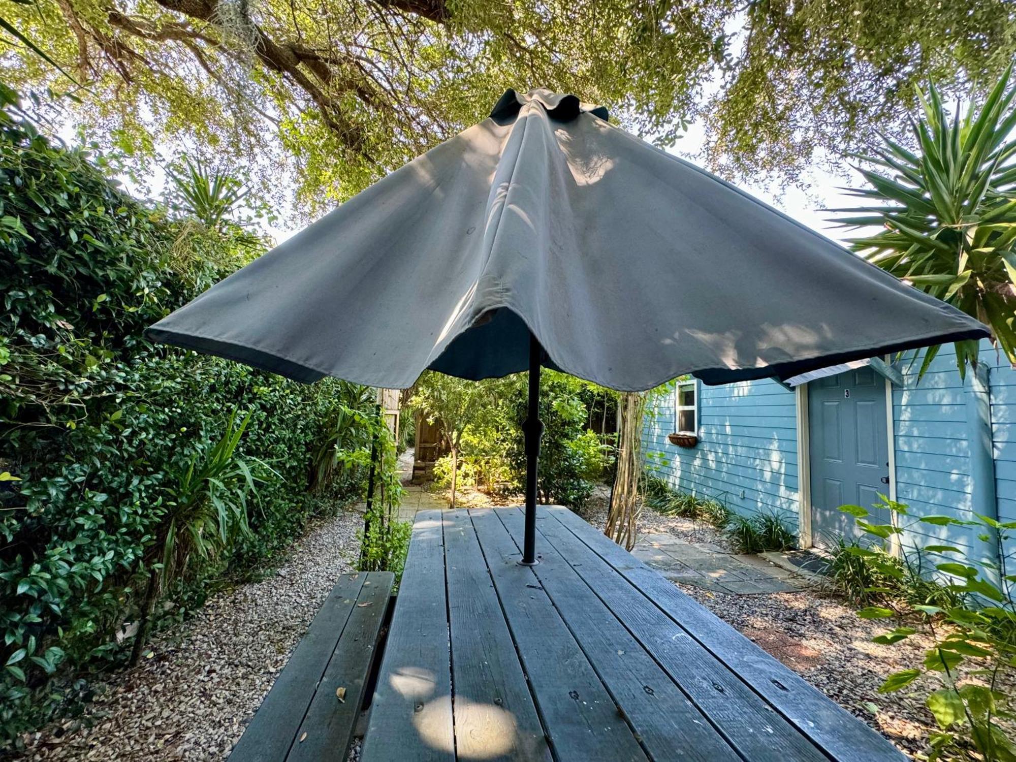 One Bedroom Apartment With Hot Tub 2 Blocks To Magazine Street New Orleans Bagian luar foto